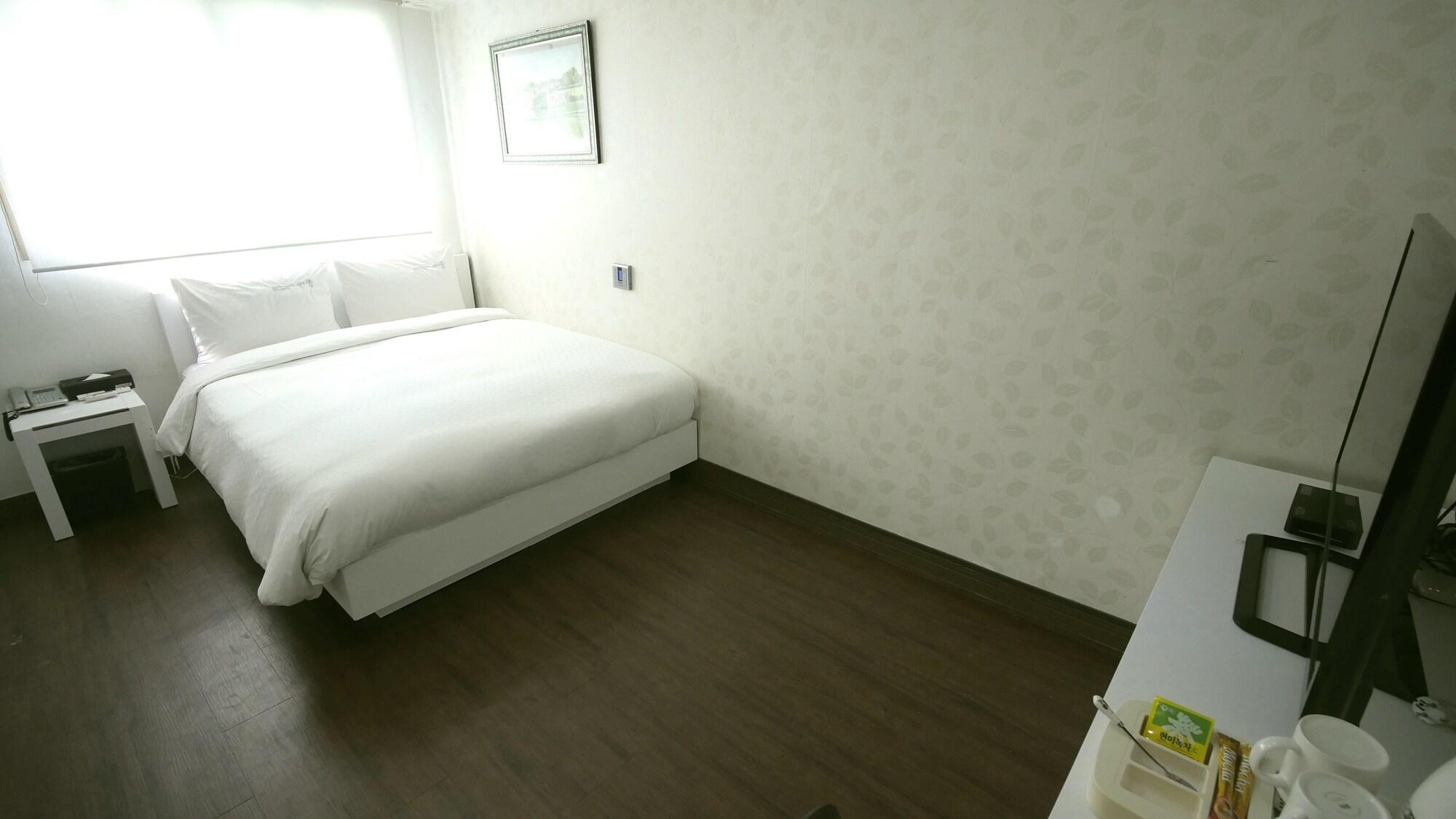 בוסאן Residence Mumum Hotel מראה חיצוני תמונה